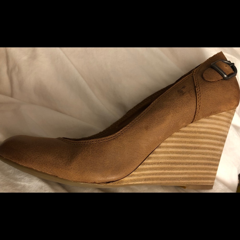 Lucky Wedges